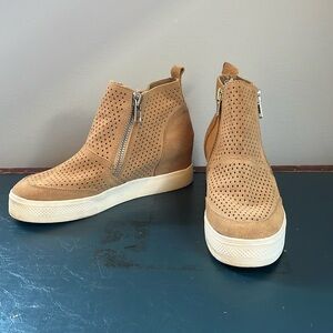 Steve Madden Hidden heel zip up shoes